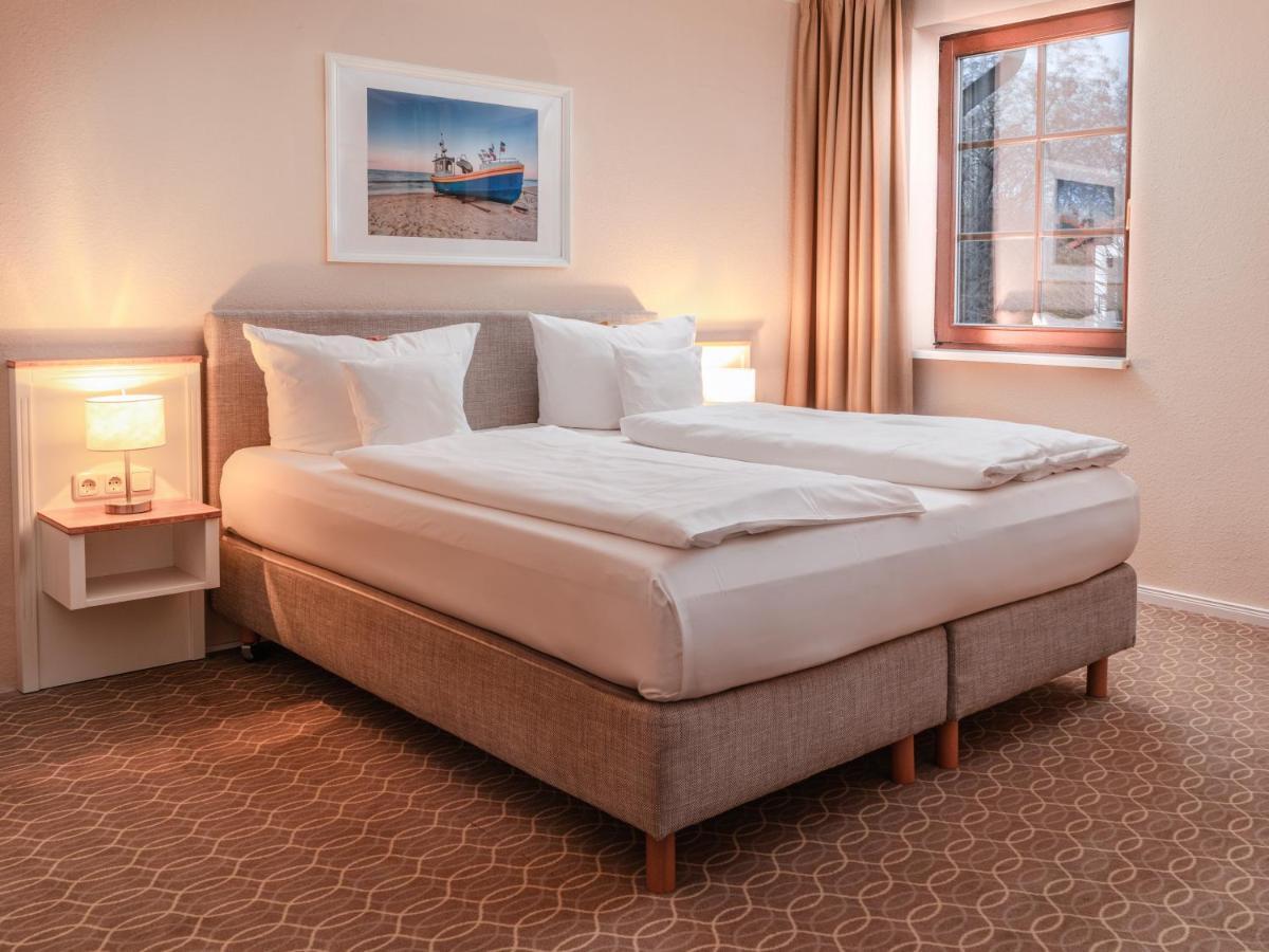 Hotel Ostseeland Росток Екстериор снимка