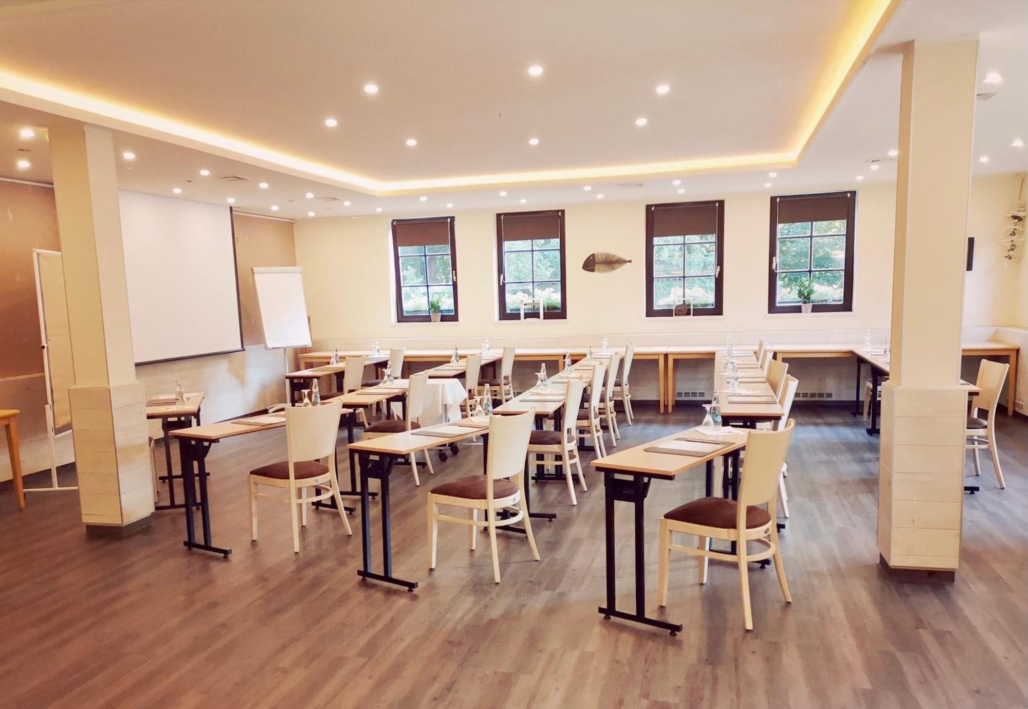 Hotel Ostseeland Росток Екстериор снимка