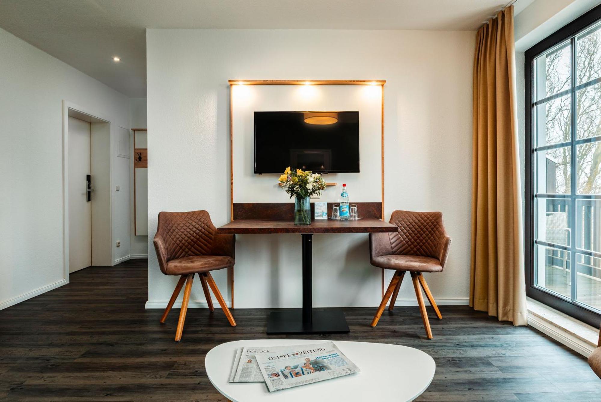 Hotel Ostseeland Росток Екстериор снимка