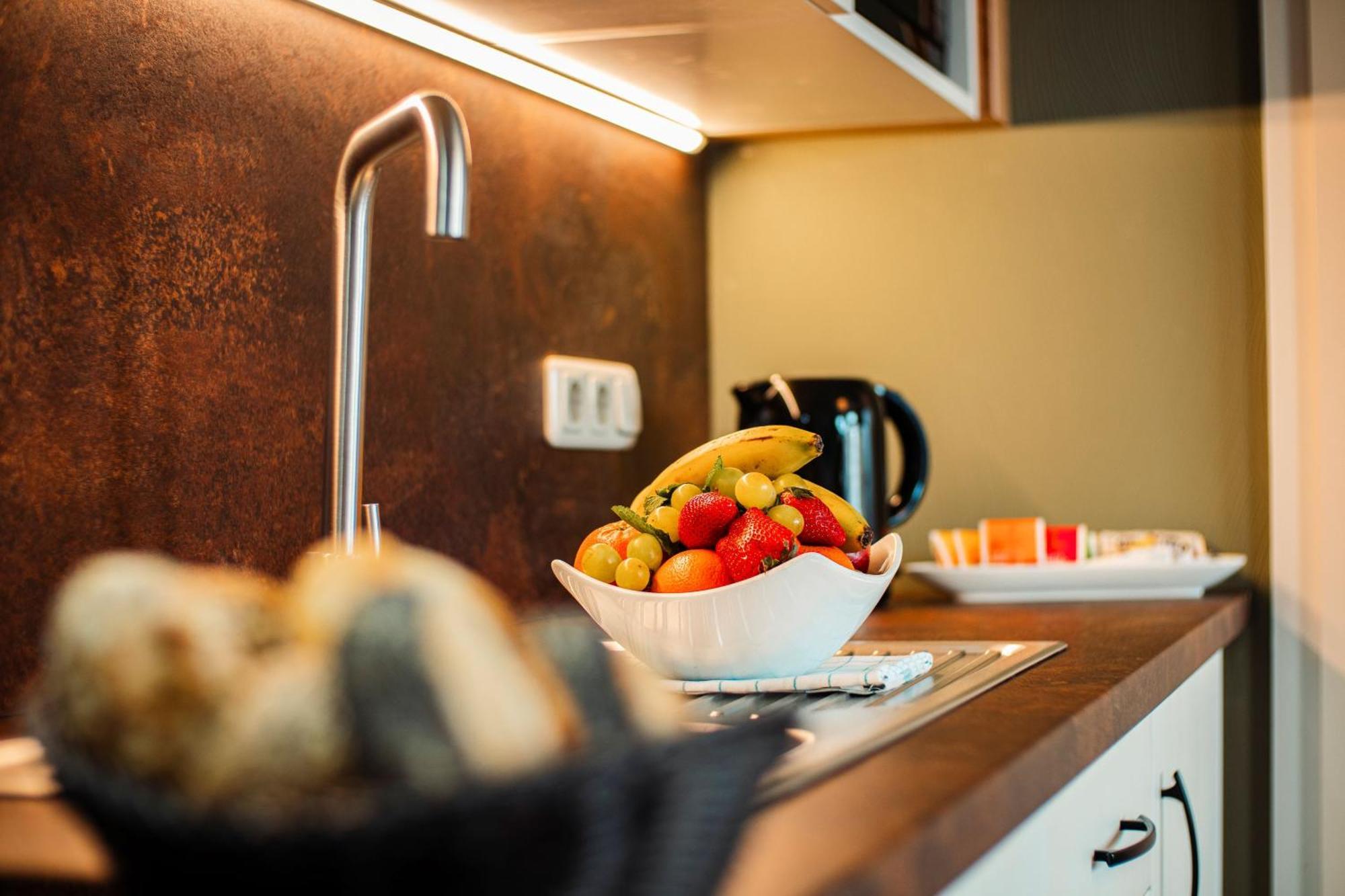 Hotel Ostseeland Росток Екстериор снимка