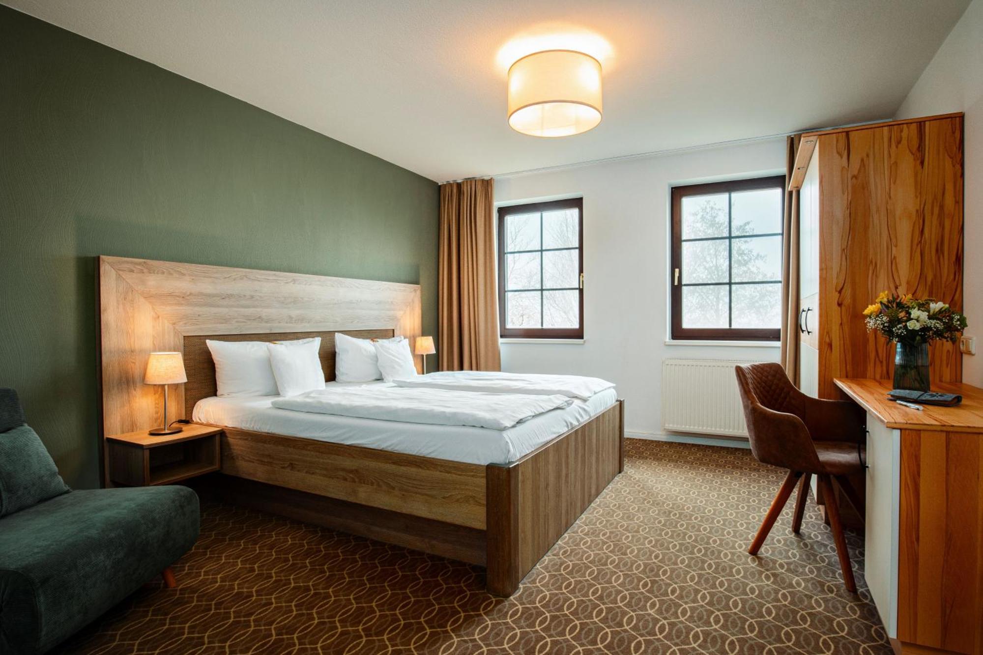 Hotel Ostseeland Росток Екстериор снимка
