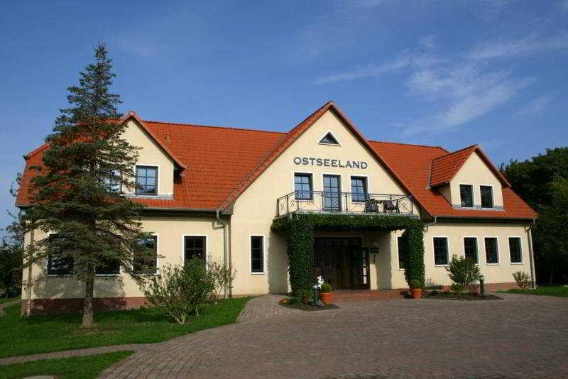 Hotel Ostseeland Росток Екстериор снимка